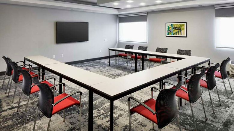 <b>Hampton Inn Newark Airport Meeting</b>. Images powered by <a href="https://iceportal.shijigroup.com/" title="IcePortal" target="_blank">IcePortal</a>.
