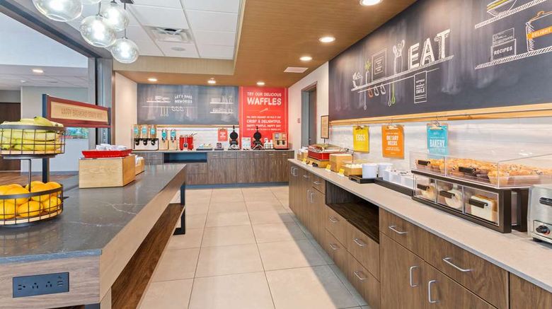 <b>Hampton Inn & Suites Alachua I-75 Restaurant</b>. Images powered by <a href="https://iceportal.shijigroup.com/" title="IcePortal" target="_blank">IcePortal</a>.