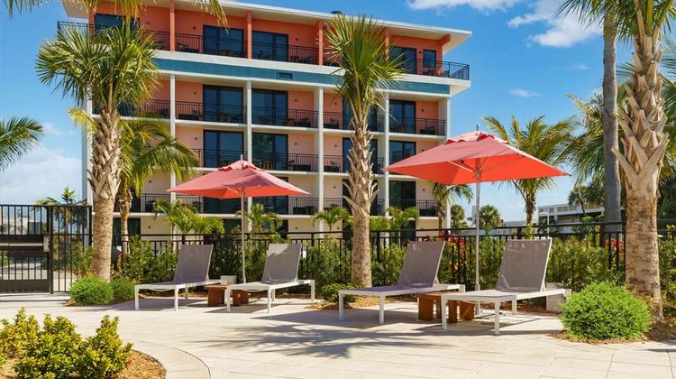 Hilton Garden Inn St. Pete Beach Exterior