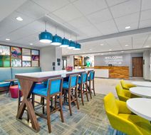 Hampton Inn Abingdon Lobby