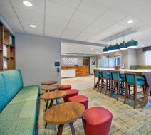 Hampton Inn Abingdon Lobby