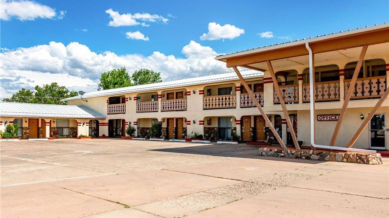 <b>Travelodge by Wyndham Las Vegas NM Exterior</b>. Images powered by <a href="https://iceportal.shijigroup.com/" title="IcePortal" target="_blank">IcePortal</a>.