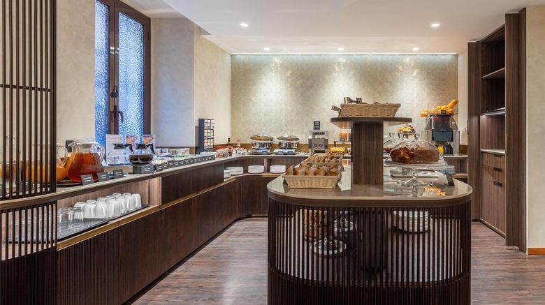 <b>Rafaello, Sure Hotel Collection by BW Restaurant</b>. Images powered by <a href="https://iceportal.shijigroup.com/" title="IcePortal" target="_blank">IcePortal</a>.