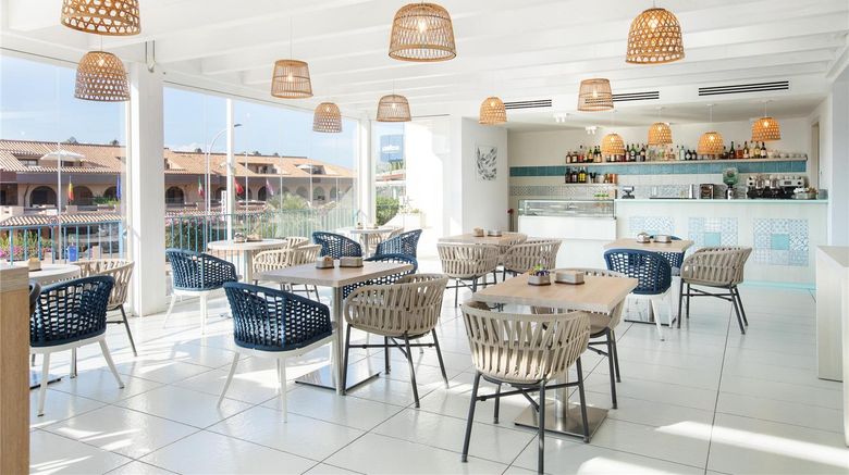 <b>Best Western Hotel Blumarea Restaurant</b>. Images powered by <a href="https://iceportal.shijigroup.com/" title="IcePortal" target="_blank">IcePortal</a>.