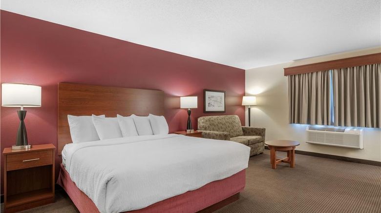 <b>SureStay Plus by Best Western Litchfield Room</b>. Images powered by <a href="https://iceportal.shijigroup.com/" title="IcePortal" target="_blank">IcePortal</a>.