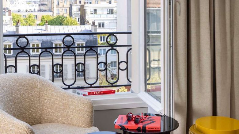 <b>Le 37 Bis Hotel Room</b>. Images powered by <a href="https://iceportal.shijigroup.com/" title="IcePortal" target="_blank">IcePortal</a>.