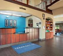 Best Western Texas City Lobby