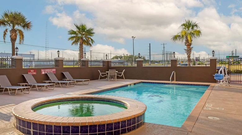 <b>Best Western Texas City Pool</b>. Images powered by <a href="https://iceportal.shijigroup.com/" title="IcePortal" target="_blank">IcePortal</a>.