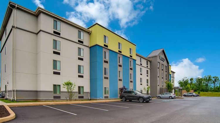 MainStay Suites Carlisle-Harrisburg Exterior