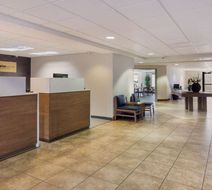 Clarion Pointe Charleston-West Ashley Lobby
