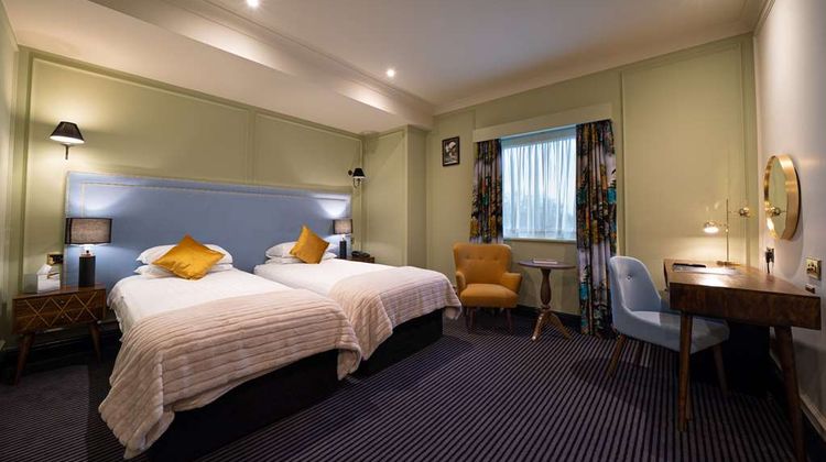 Bedford Swan Hotel Room