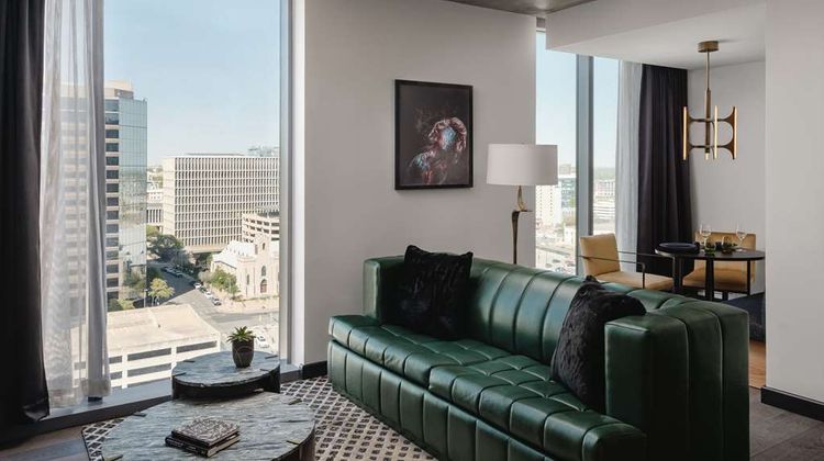 Thompson Austin by Hyatt Suite