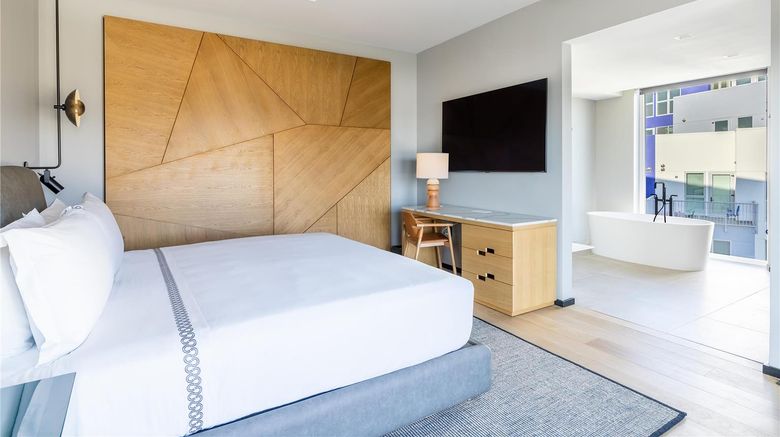 <b>The Shay, A Destination Hotel by Hyatt Suite</b>. Images powered by <a href="https://iceportal.shijigroup.com/" title="IcePortal" target="_blank">IcePortal</a>.
