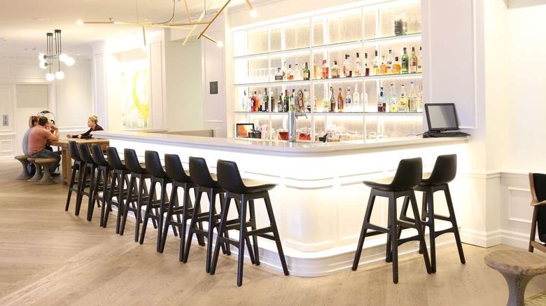 <b>The Walper Hotel Restaurant</b>. Images powered by <a href="https://iceportal.shijigroup.com/" title="IcePortal" target="_blank">IcePortal</a>.