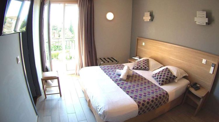 Atoll Hotel Room