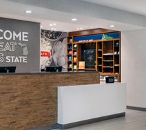 Hampton Inn & Suites Ypsilanti Lobby