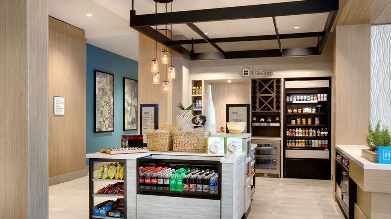 <b>Hilton Garden Inn Panama City Airport Restaurant</b>. Images powered by <a href="https://iceportal.shijigroup.com/" title="IcePortal" target="_blank">IcePortal</a>.