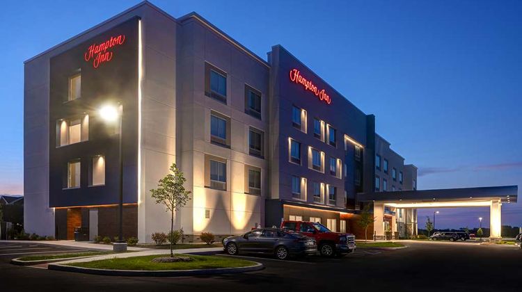 Hampton Inn Crown Point Exterior