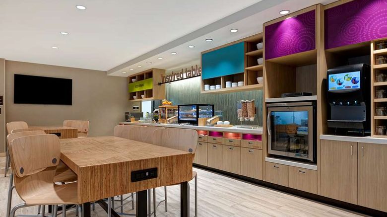 <b>Home2 Suites Lincolnshire Chicago Restaurant</b>. Images powered by <a href="https://iceportal.shijigroup.com/" title="IcePortal" target="_blank">IcePortal</a>.