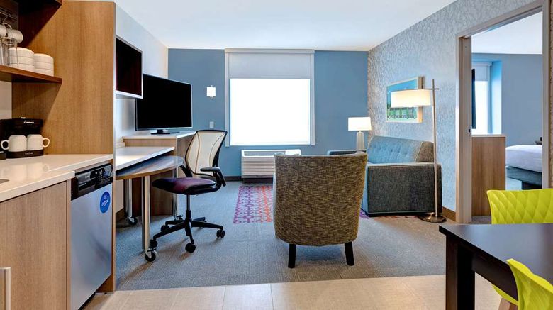 <b>Home2 Suites Lincolnshire Chicago Room</b>. Images powered by <a href="https://iceportal.shijigroup.com/" title="IcePortal" target="_blank">IcePortal</a>.