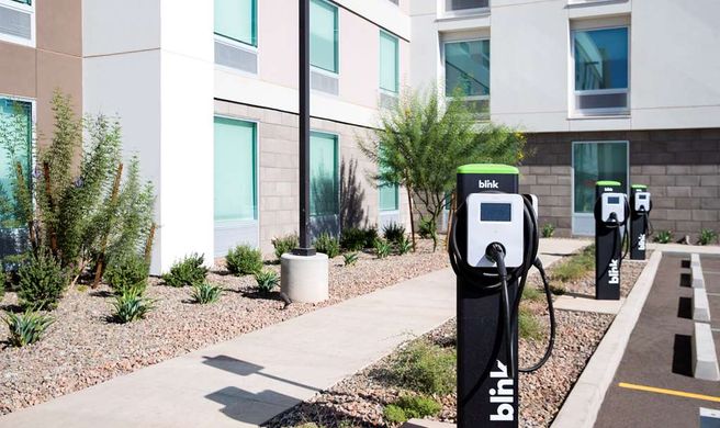 Home2 Suites by Hilton Phoenix Avondale Exterior