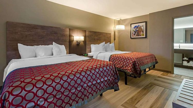 Days Inn & Suites by Wyndham Room