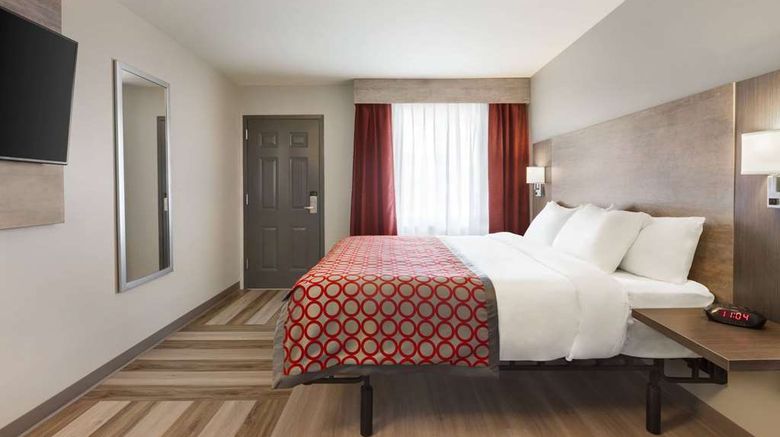 <b>Days Inn & Suites by Wyndham Suite</b>. Images powered by <a href="https://iceportal.shijigroup.com/" title="IcePortal" target="_blank">IcePortal</a>.