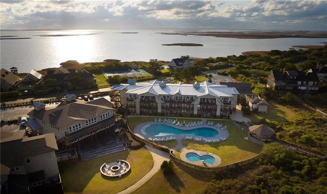 Sanderling Resort Exterior