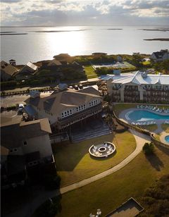 Sanderling Resort