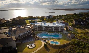 Sanderling Resort