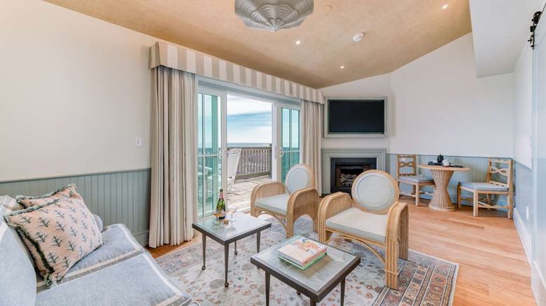 <b>Sanderling Resort Suite</b>. Images powered by <a href="https://iceportal.shijigroup.com/" title="IcePortal" target="_blank">IcePortal</a>.