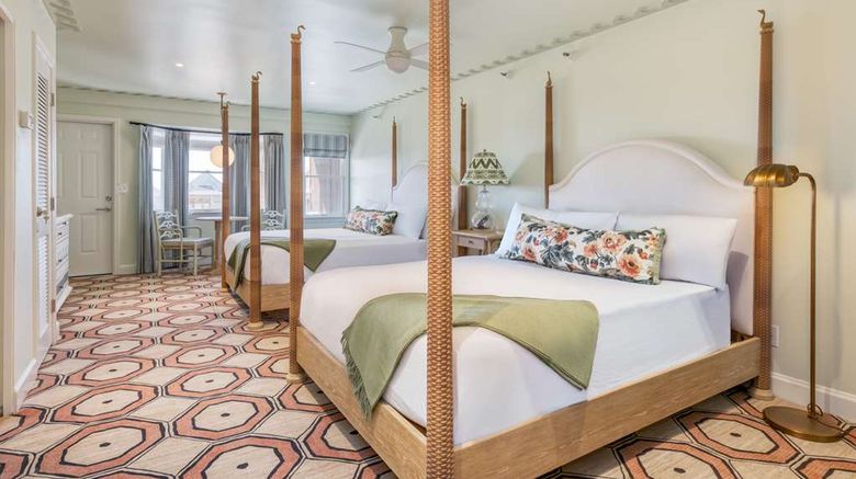 <b>Sanderling Resort Room</b>. Images powered by <a href="https://iceportal.shijigroup.com/" title="IcePortal" target="_blank">IcePortal</a>.