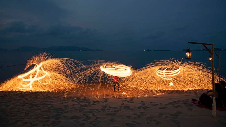 <b>Anantara Bophut Koh Samui Resort Beach</b>. Images powered by <a href="https://iceportal.shijigroup.com/" title="IcePortal" target="_blank">IcePortal</a>.
