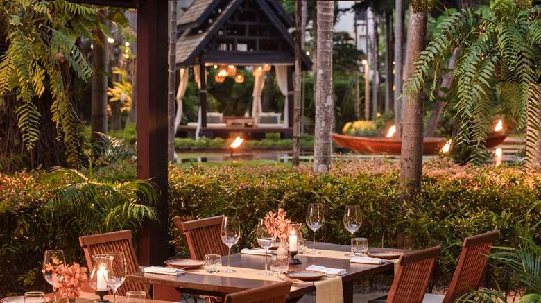 <b>Anantara Bophut Koh Samui Resort Restaurant</b>. Images powered by <a href="https://iceportal.shijigroup.com/" title="IcePortal" target="_blank">IcePortal</a>.