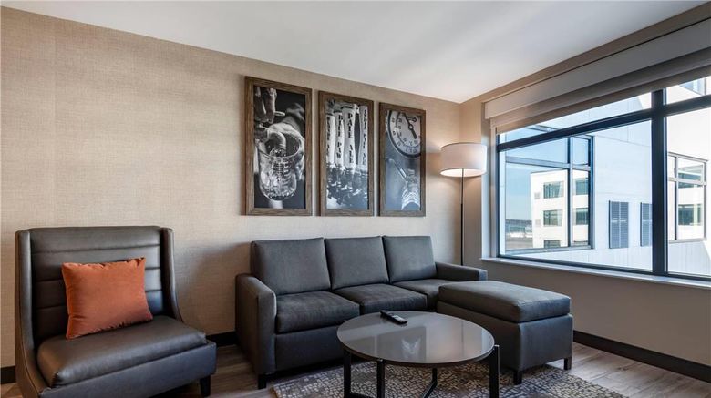 <b>Cambria Hotel Portland Downtown Suite</b>. Images powered by <a href="https://iceportal.shijigroup.com/" title="IcePortal" target="_blank">IcePortal</a>.