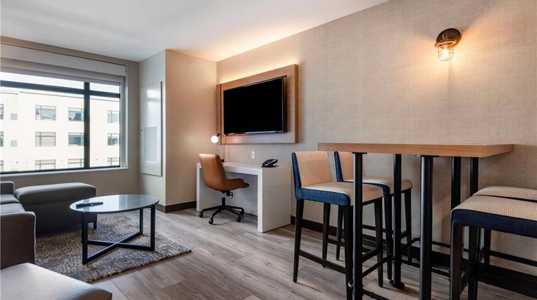 <b>Cambria Hotel Portland Downtown Suite</b>. Images powered by <a href="https://iceportal.shijigroup.com/" title="IcePortal" target="_blank">IcePortal</a>.