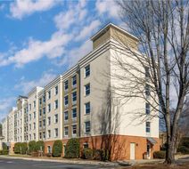 Comfort Suites Huntersville Exterior