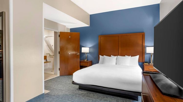 Comfort Suites Huntersville Suite