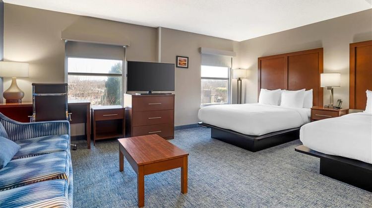 Comfort Suites Huntersville Suite