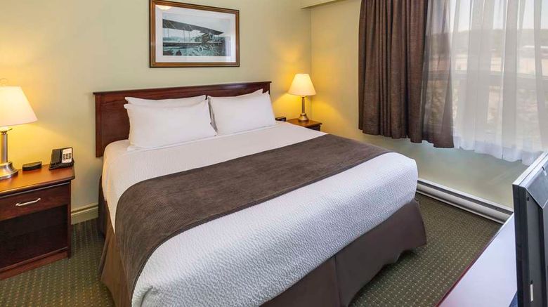 <b>Quality Inn and Suites Whitecourt Suite</b>. Images powered by <a href="https://iceportal.shijigroup.com/" title="IcePortal" target="_blank">IcePortal</a>.