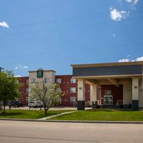 Quality Inn and Suites Whitecourt