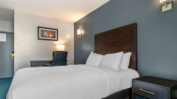 Econo Lodge Montreal Room