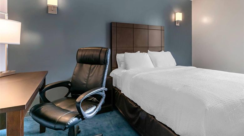 <b>Econo Lodge Montreal Room</b>. Images powered by <a href="https://iceportal.shijigroup.com/" title="IcePortal" target="_blank">IcePortal</a>.