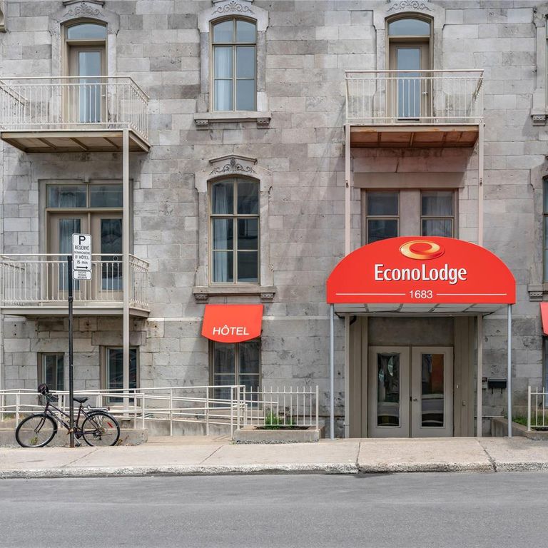 Econo Lodge Montreal
