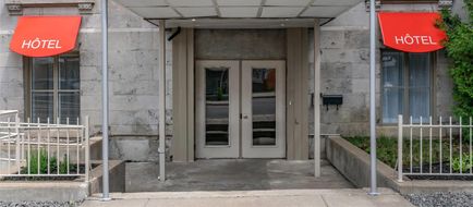 Econo Lodge Montreal Exterior