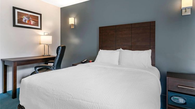 Econo Lodge Montreal Room