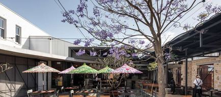 Warders Hotel Exterior