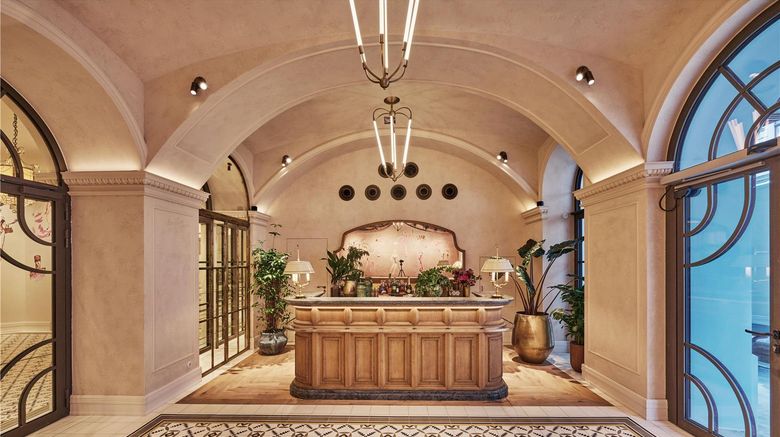 <b>Hotel Motto Lobby</b>. Images powered by <a href="https://iceportal.shijigroup.com/" title="IcePortal" target="_blank">IcePortal</a>.