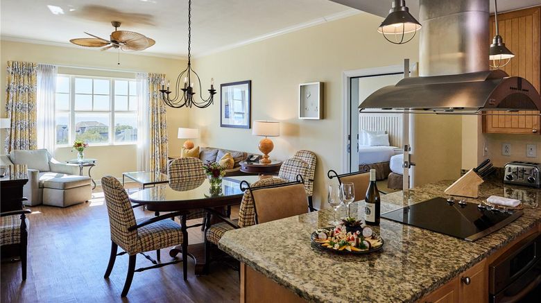 <b>Residences at Sweetgrass, Wild Dunes Suite</b>. Images powered by <a href="https://iceportal.shijigroup.com/" title="IcePortal" target="_blank">IcePortal</a>.