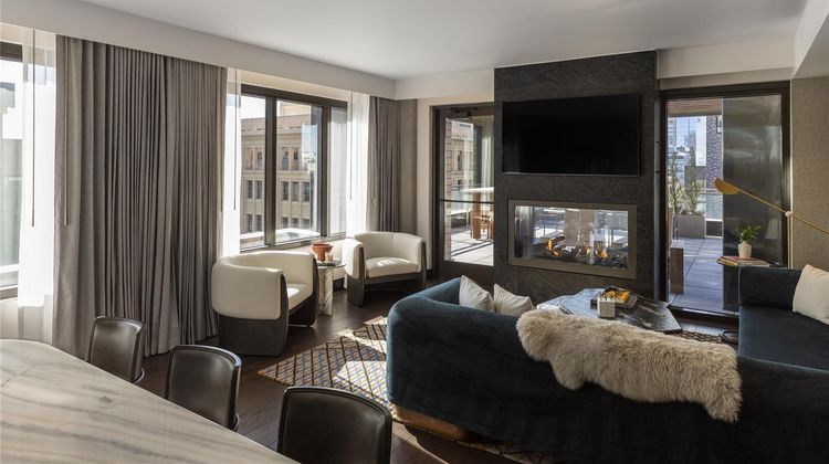 Thompson Denver by Hyatt Suite